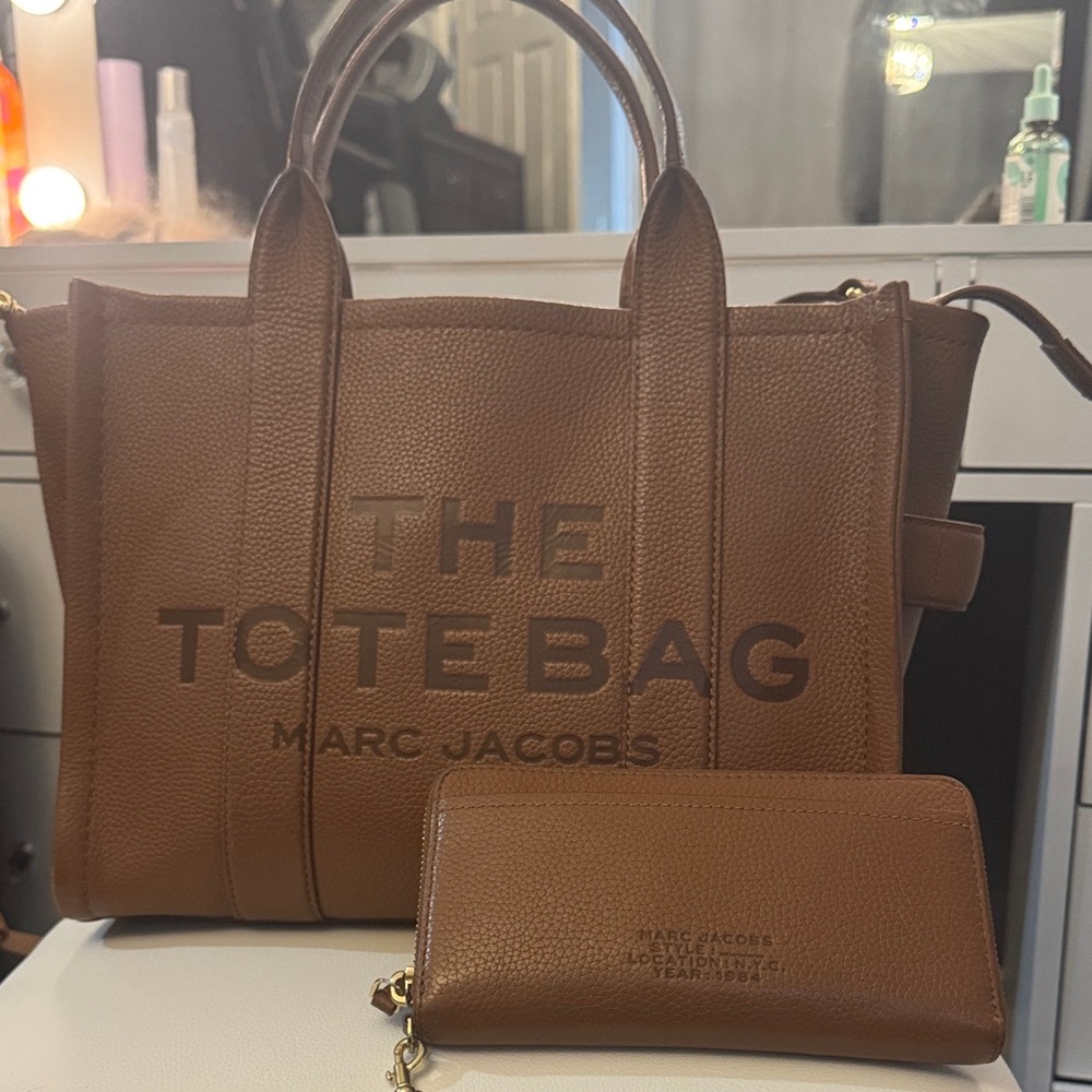 Marc Jacobs Tan Tote and Wallet Set